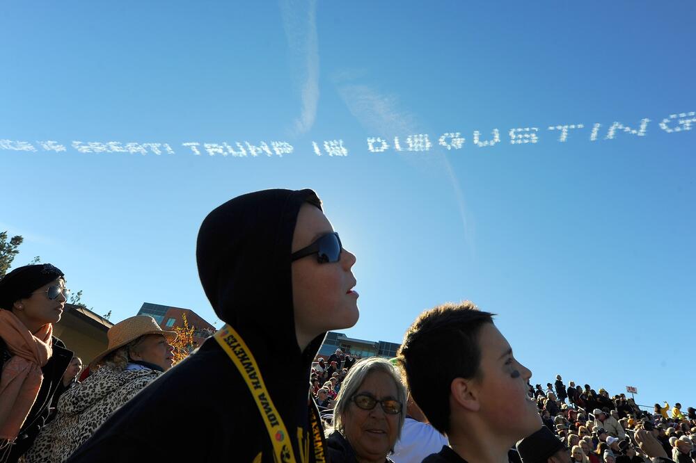 Amerika je super, Tramp je odvratan, Foto: Beta-AP