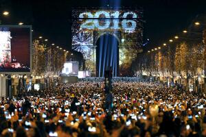 Francuska: U novogodišnjoj noći privedeno više od 600 osoba