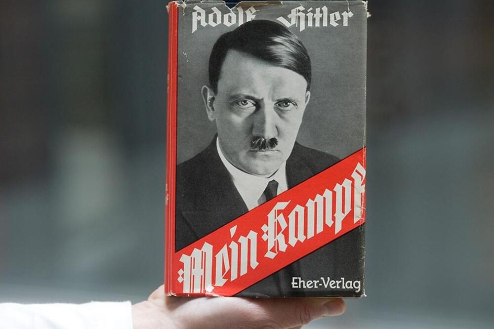 Majn kampf, Foto: Twitter