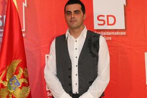 SD Gusinje: Lokalna vlast ima novca da ukrasi grad, a nema za...