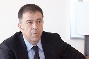 Gdje ima dima, nema Caneta