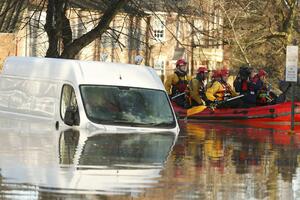Kameron upućuje vojsku u poplavljena područja sjeverne Engleske