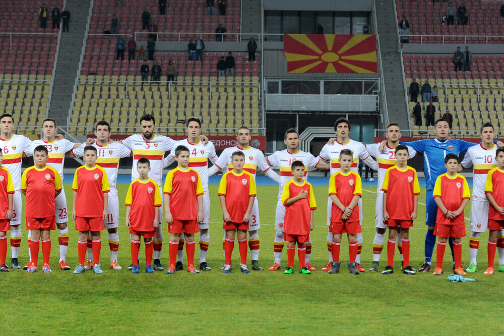 Fudbalska reprezentacija Crne Gore, Foto: Savo Prelević