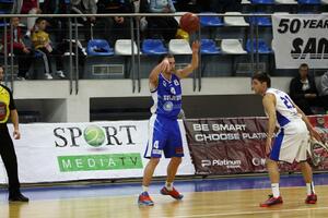 Pogledajte koš sa svoje polovine Nikole Pavlićevića