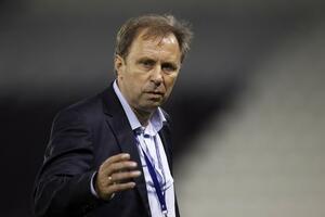 Rajevac selektor: Samoreklama, ili...