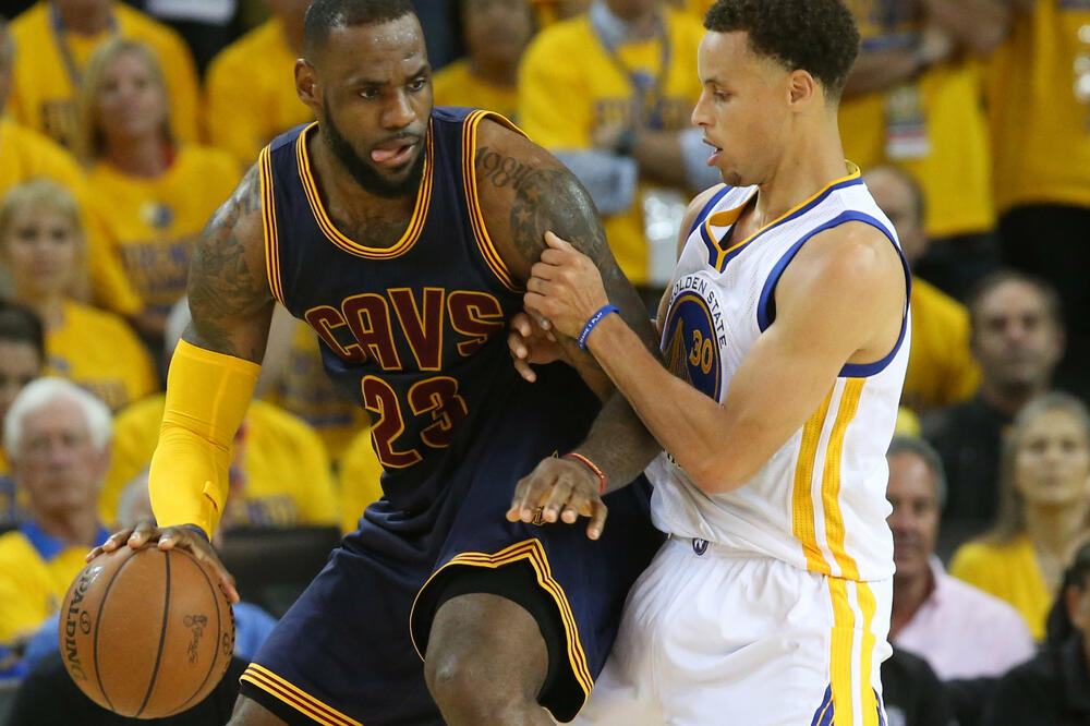 Lebron Džejms i Stef Kari, Foto: Www.cleveland.com