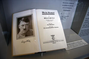 Hitlerov "Mein Kampf" odobren za upotrebu u njemačkim školama