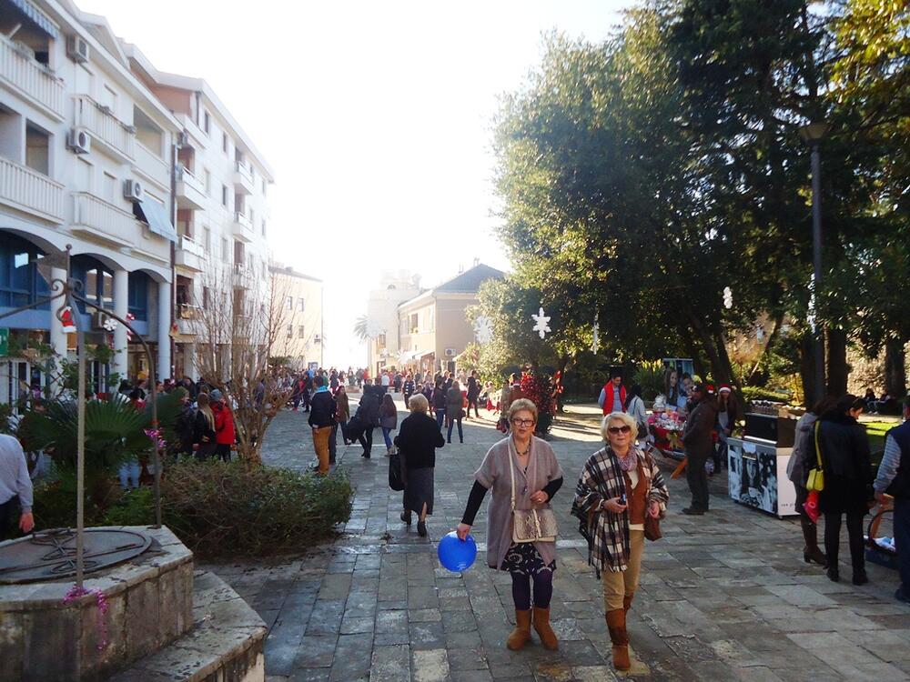 NG bazar, Tivat