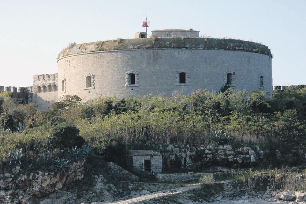 Mamula, Foto: Slavica Kosić