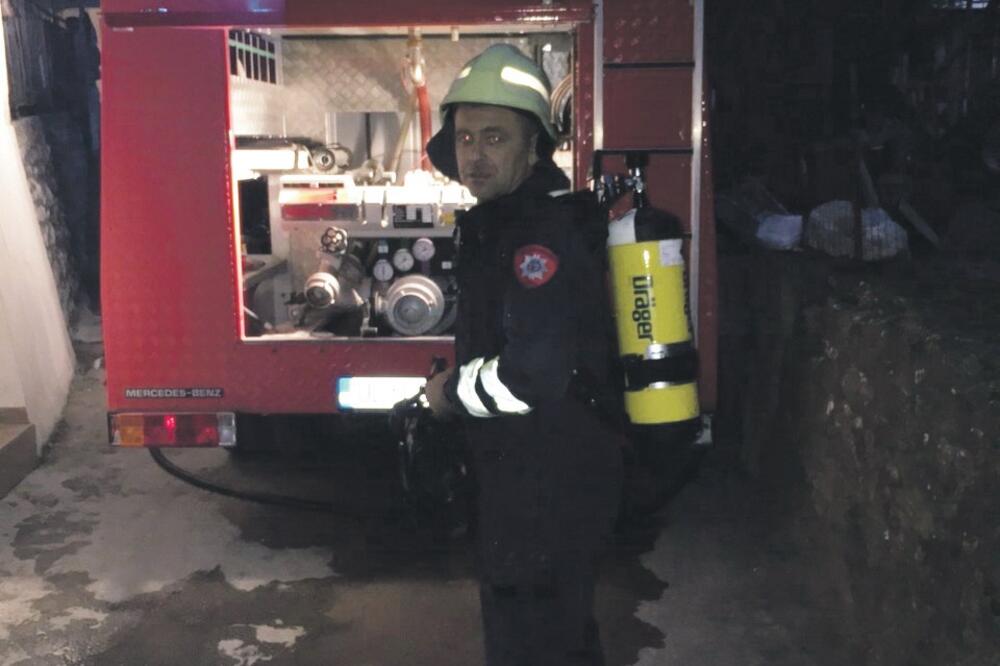 Ulcinj vatrogasci požar, Foto: Samir Adrović