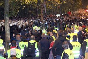 Danas protest Fronta: Traže da opozicija napusti parlament