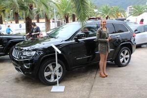Povlače skoro 56.000 modela Jeep Cherokee