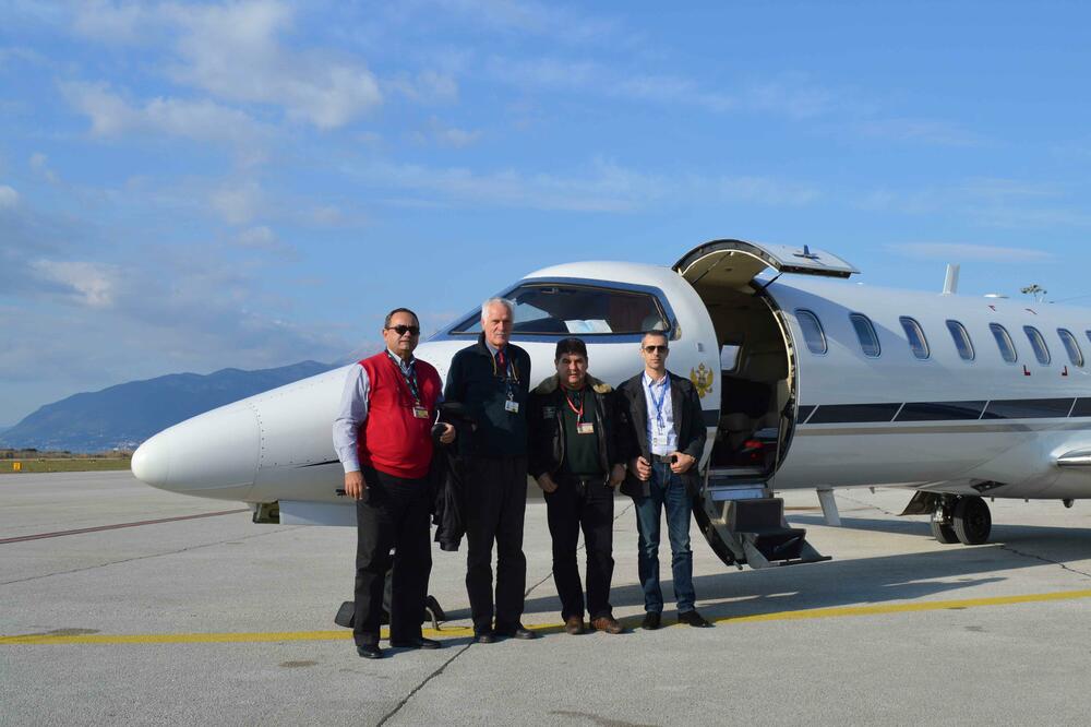 Piloti Agencija za civilno vazduhoplovstvo, Foto: Agencija za civilno vazduhoplovstvo
