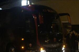 Navijači Rome jajima gađali autobus s fudbalerima