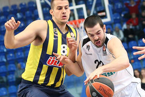 Darušafaka u Top 16, čekaju se Zvezda ili Bajern