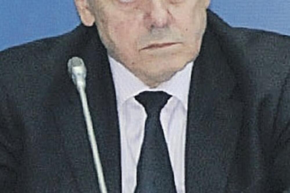 Branko Čavor (Novine)