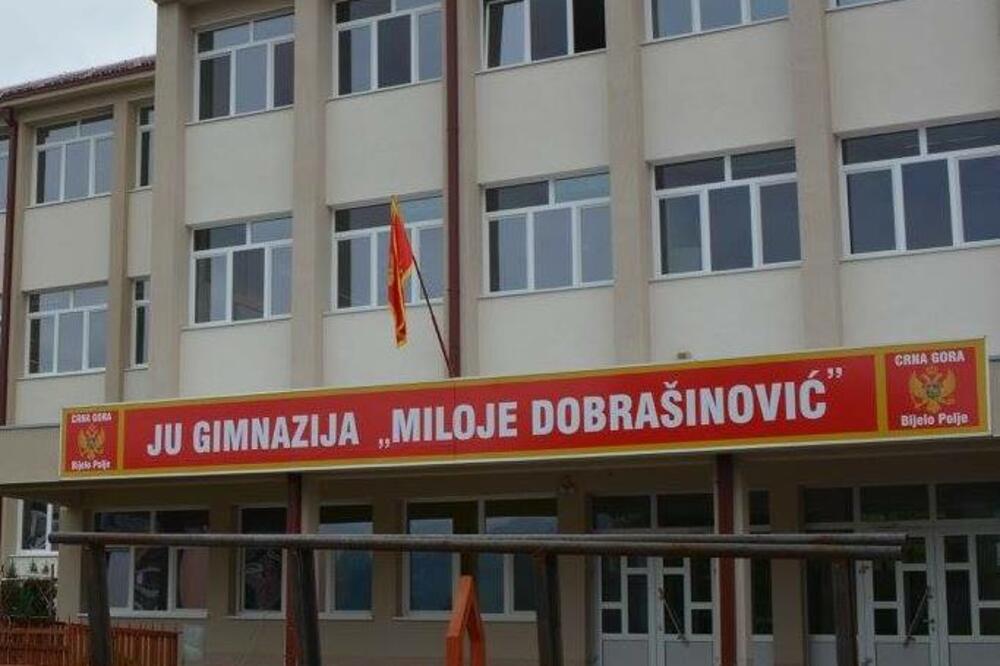 Gimnazija Miloje Dobrašinović, Foto: Facebook.com