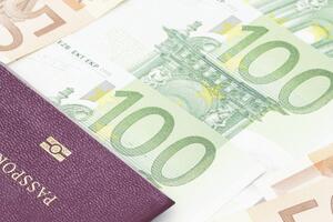 Iz Crne Gore izvučeno 2,57 milijardi dolara