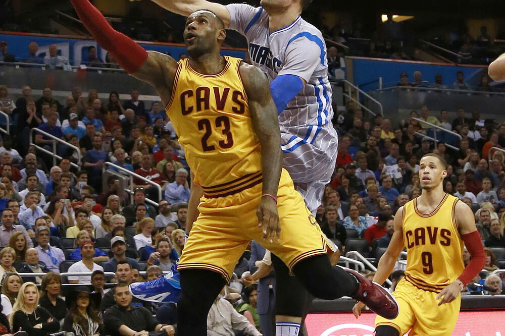 Lebron Džejms i Nikola Vučević, Foto: Reuters