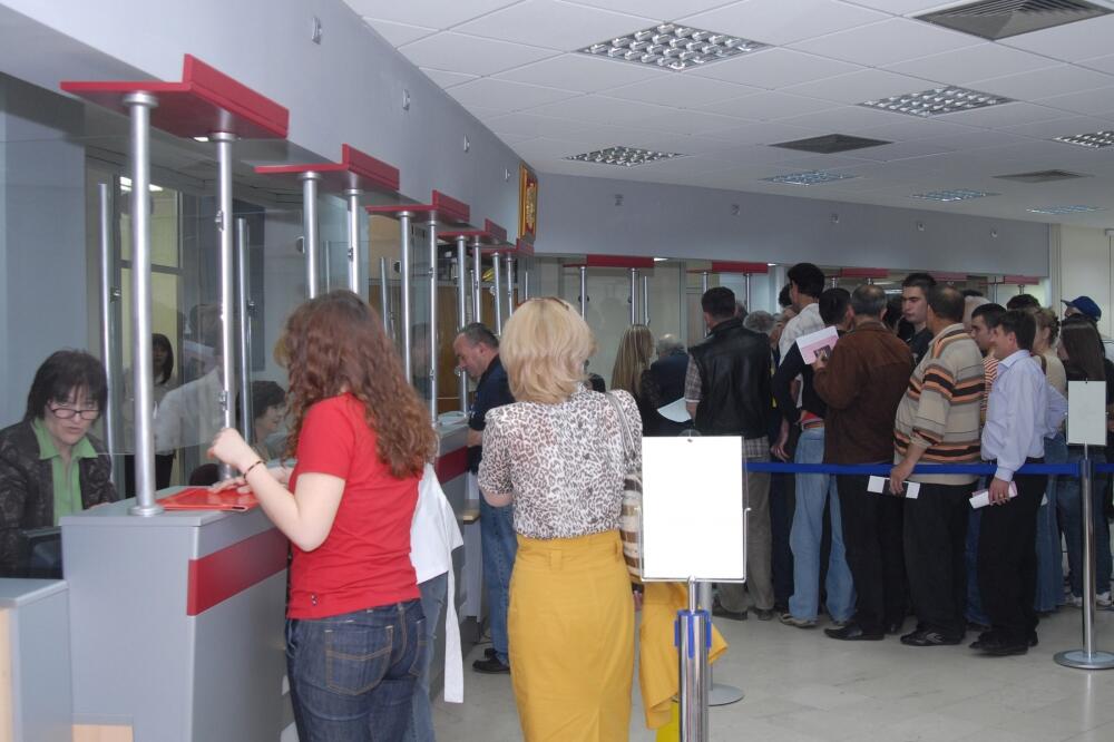 lične karte, MUP, Foto: Savo Prelević