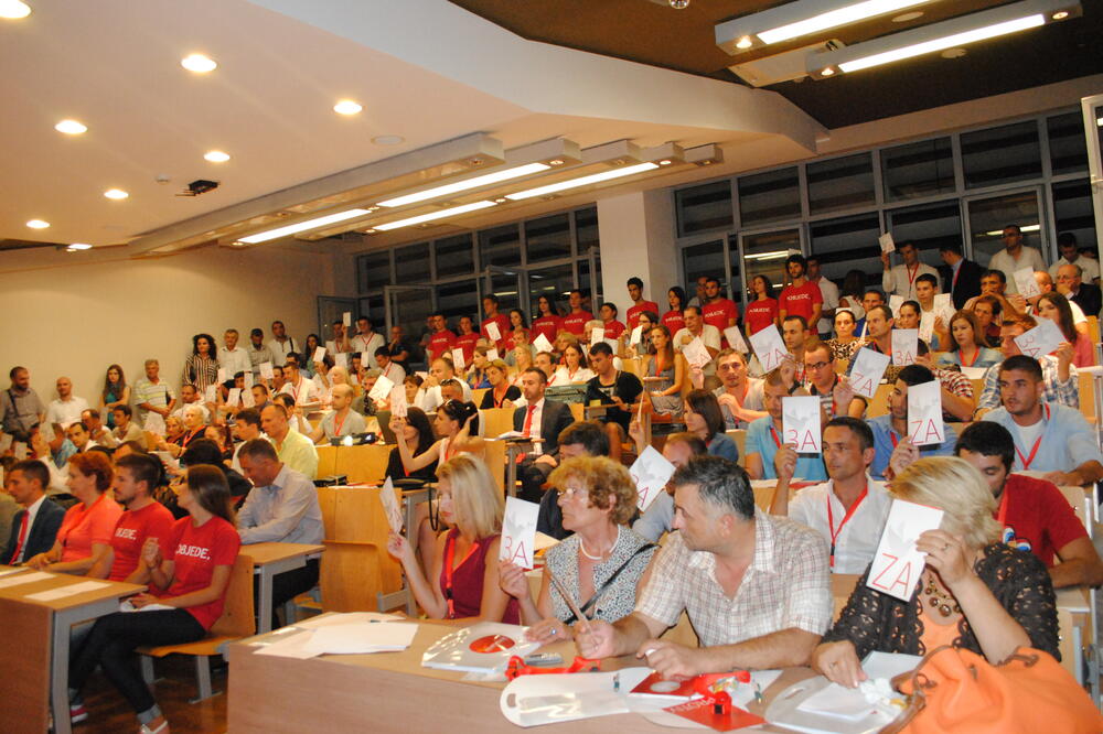 Budva Sea dance glasanje, Foto: Demokrate
