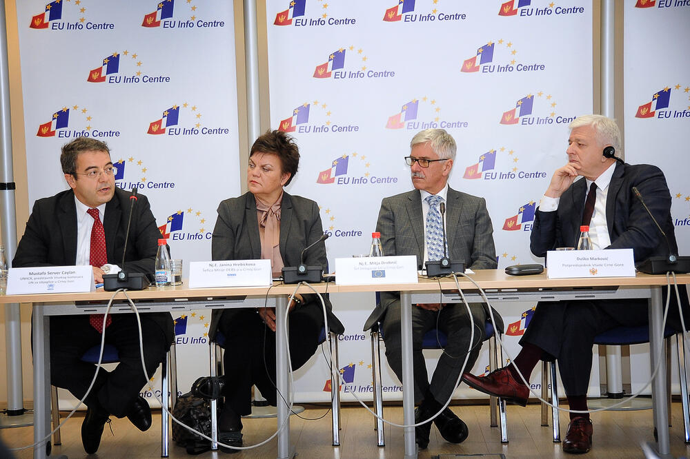 Duško Marković, Janina Hrebičkova, Mitja Drobnič, Mustafa Server Čajlan, Foto: Vlada Crne Gore