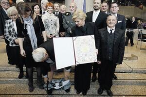 Predsjedniku Hrvatskog helsinškog odbora spale pantalone