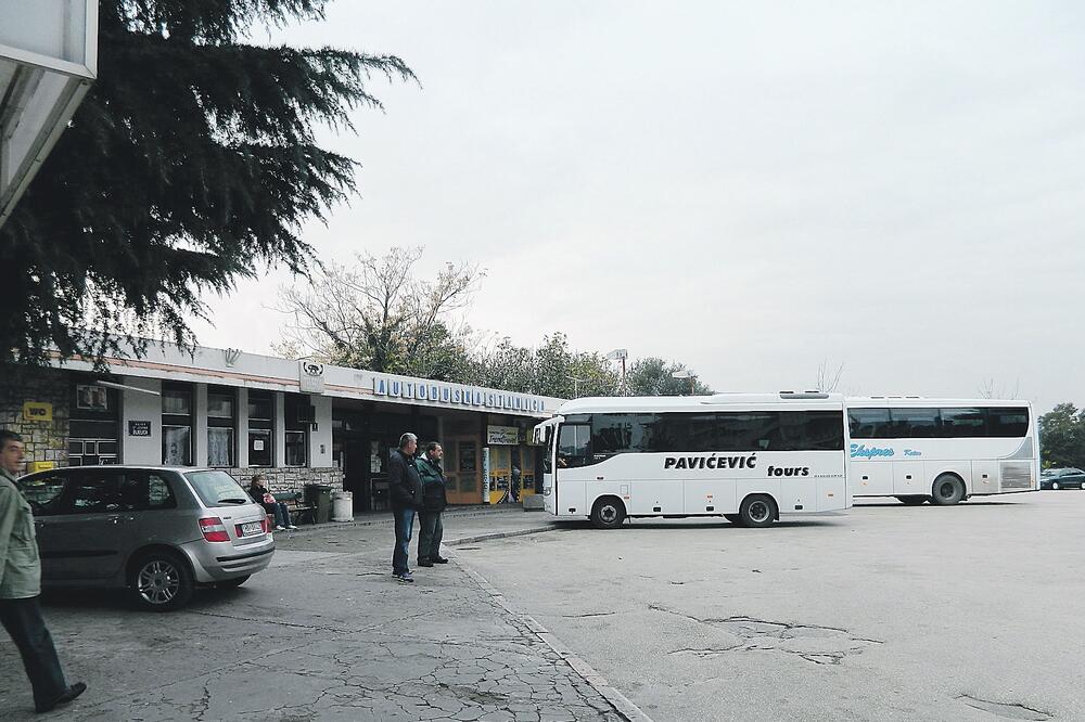Autobuska HN, Foto: Slavica Kosić