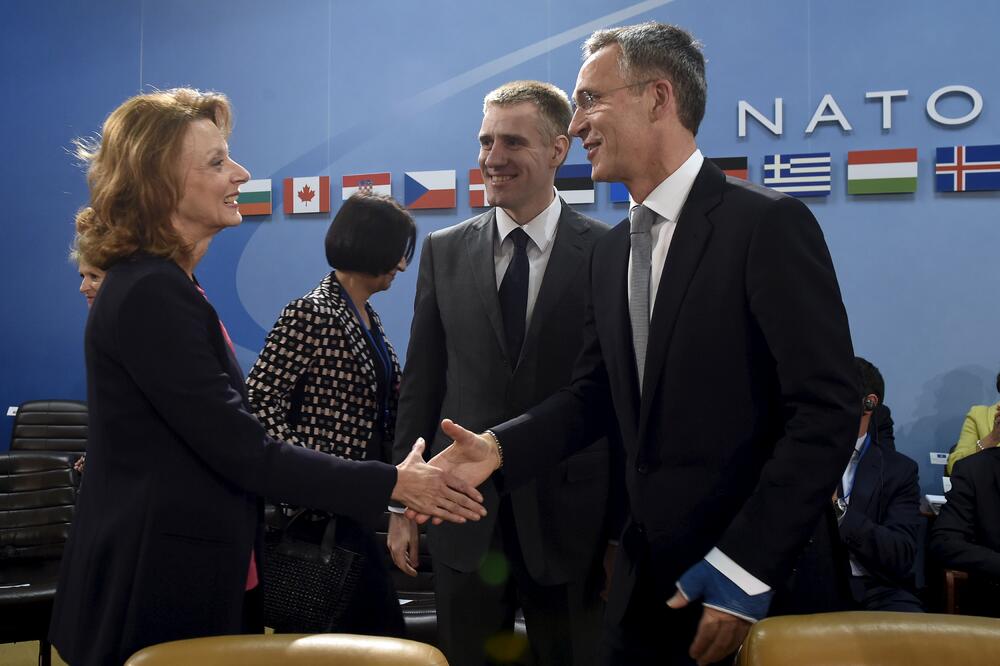 Milica Pejanović Đurišić, Igor Lukšić, Jens Stoltenberg, Foto: Reuters