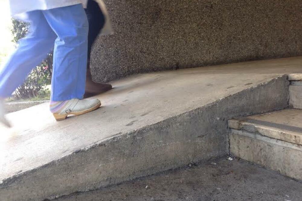 pristupna rampa KCCG, Foto: Cemovsko.me