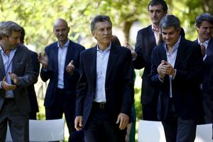 Novoizabrani predsjednik Argentine krikuje dosadašnju predsjednicu