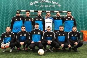 FK Premier: Složna porodica