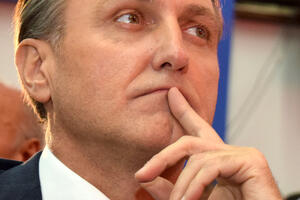 Krivokapić: Demokratskim dijalogom do prihvatljivog rješenja