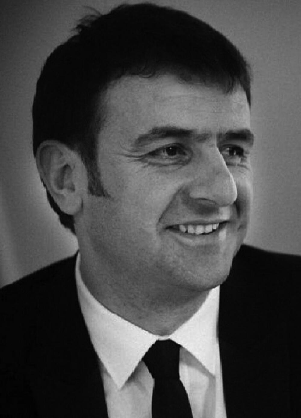 Milovan Maksimović (Novine)