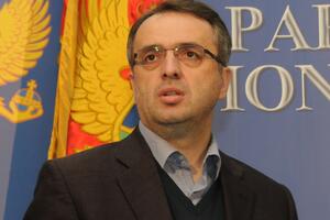 Danilović: Dobili ili ne pozivnicu za NATO, ne smije se prihvatiti...