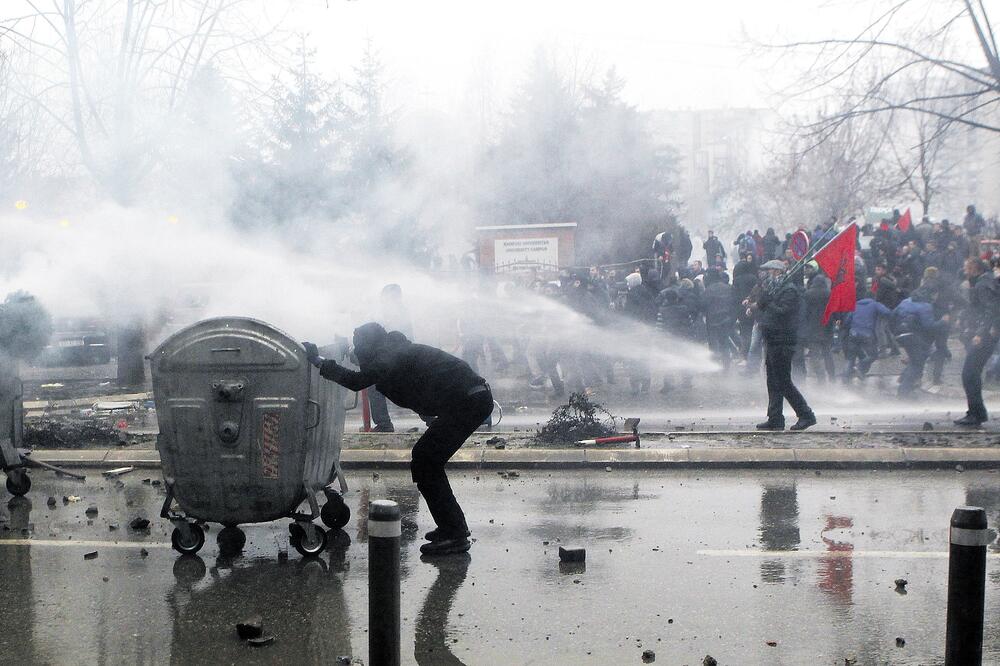 Kosovo protesti, Foto: IBITIMES.COM
