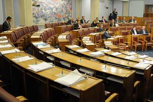 Opozicija u Skupštini: Uprava Carina treba da bude nezavisna od...