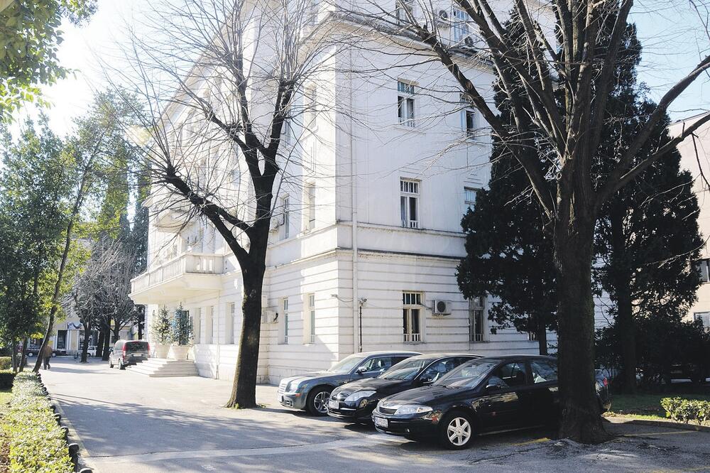 krajsler, Foto: Arhiva "Vijesti"