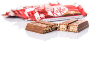 Japan: Pozlaćene KitKat čokoladice za Božić