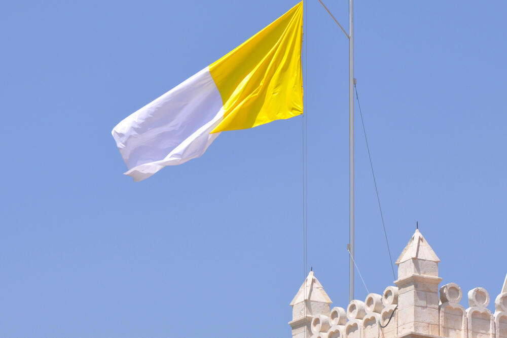 Vatikan, zastava, Foto: Shutterstock