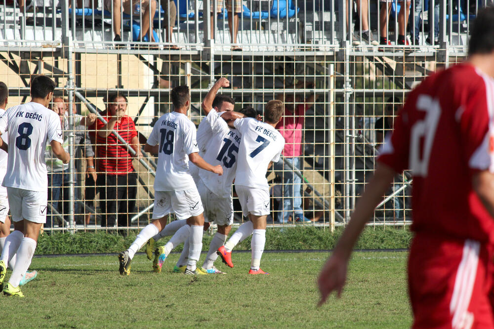 Dečić, Foto: Filip Roganović