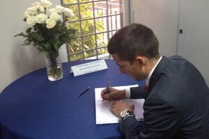 Bečić posjetio ambasadu Francuske