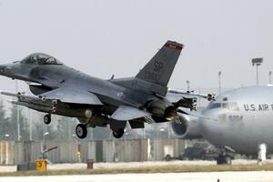 Ministar: Danski avioni da učestvuju u napadima i u Siriji