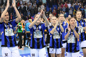 Budućnost lako sa Savehofom, sa sedam bodova u drugu fazu