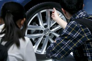 VW: Prodaja pala 5,3 odsto