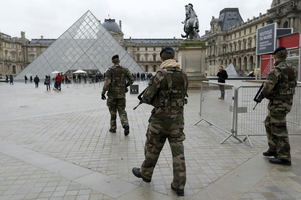 Pariz policija, Foto: Reuters