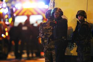 Masakr u Parizu: Vanredno stanje, vojska na ulicama