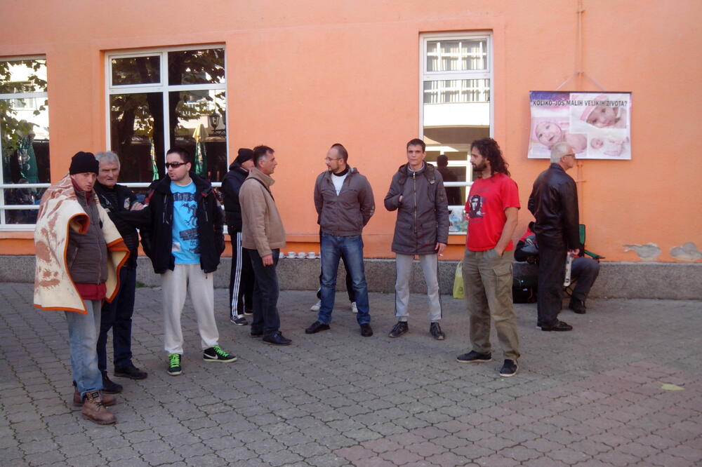 roditelji inficiranih beba, Foto: Jadranka Ćetković