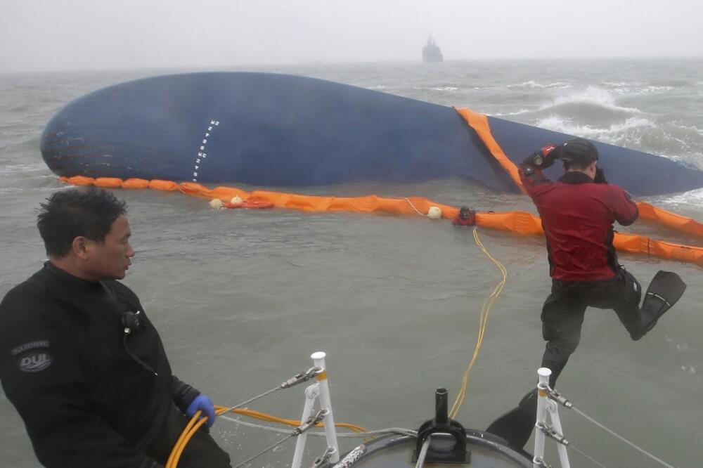 Južna Koreja trajekt, Foto: Reuters