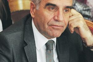Iako EK kritikuje njegov učinak, Vujanović za Ombudsmana opet...